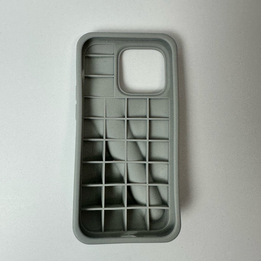RHODE Rhode iPhone 14 Pro Silicone Lip Case – Gray - Picture 8 of 9